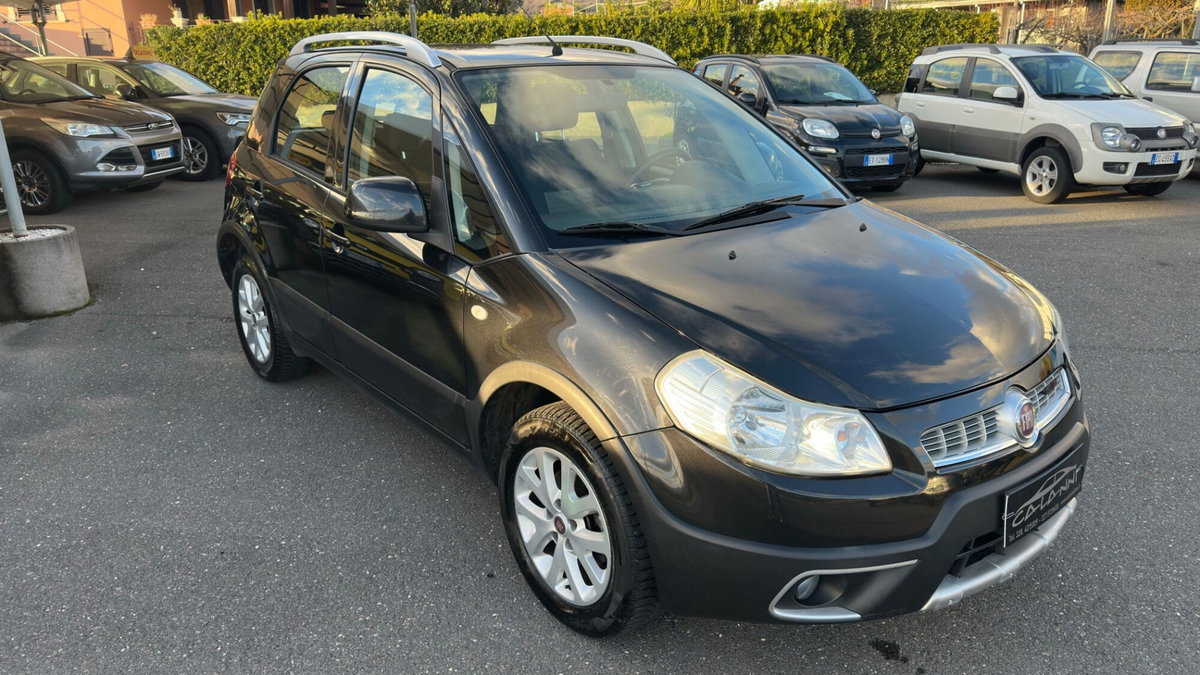 Fiat Sedici 2.0 MJT 16V DPF 4x4 Emotion (2)
