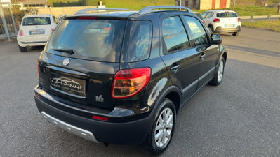 Fiat Sedici 2.0 MJT 16V DPF 4x4 Emotion (3)