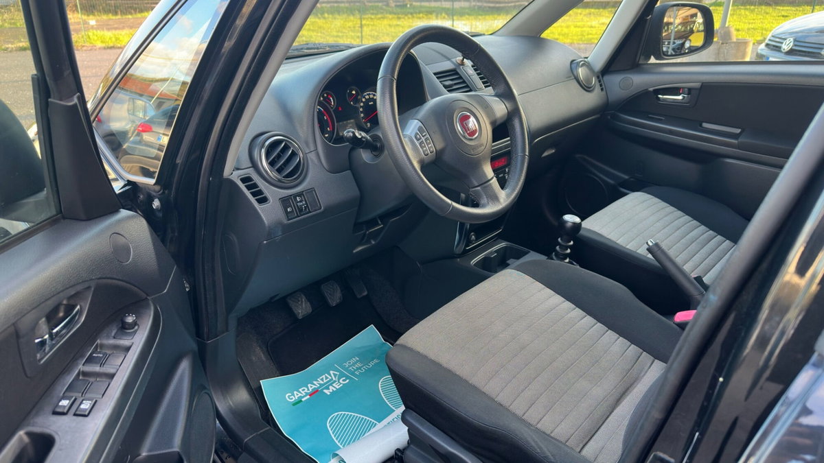 Fiat Sedici 2.0 MJT 16V DPF 4x4 Emotion (8)