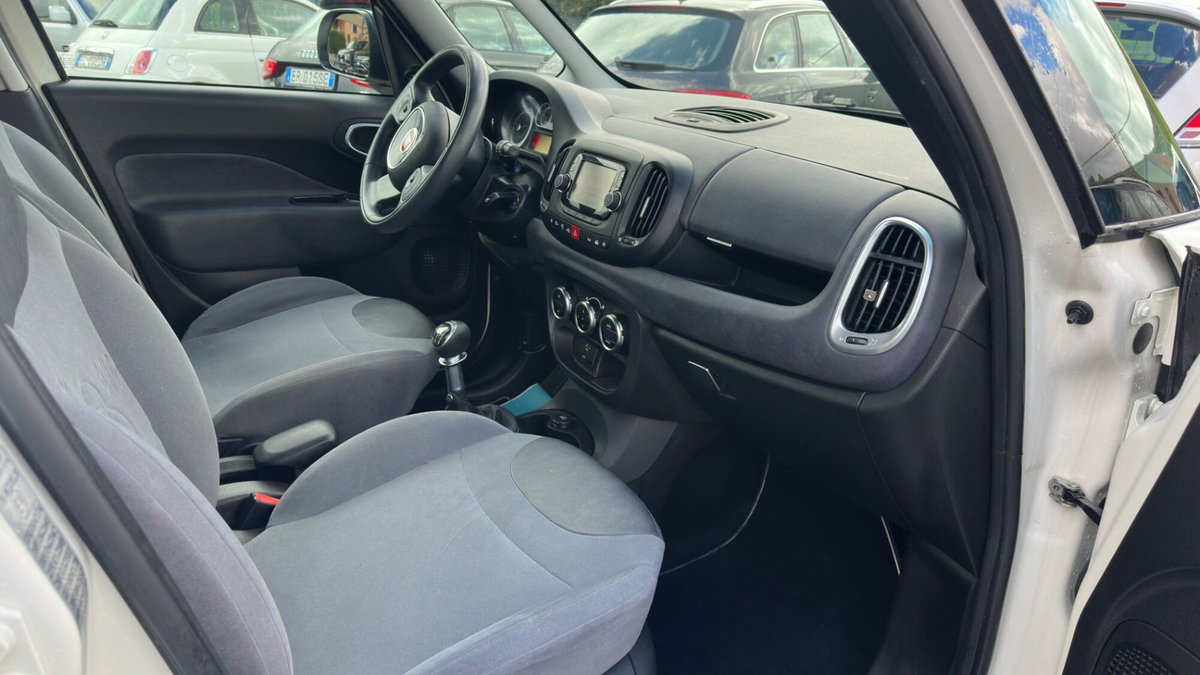Fiat 500L 1.6 Multijet 120 CV Lounge (9)