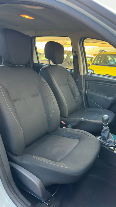 Dacia Duster 1.5 dCi 110CV 4x2 Lauréate N1 (5)