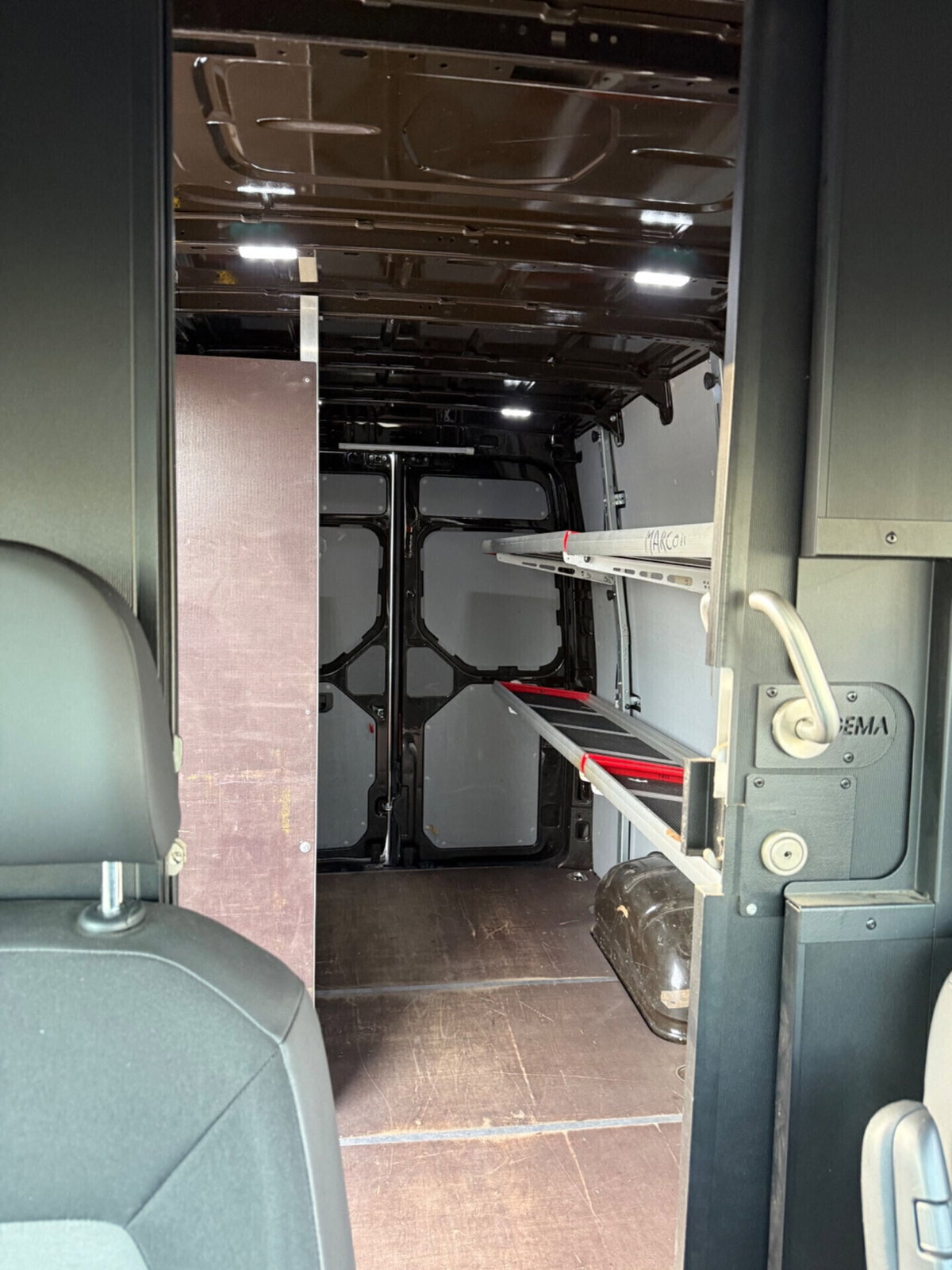 Volkswagen Veicoli Commerciali Crafter Furgone 30 2.0 TDI 140CV PM-TM Furgone Logistic (13)