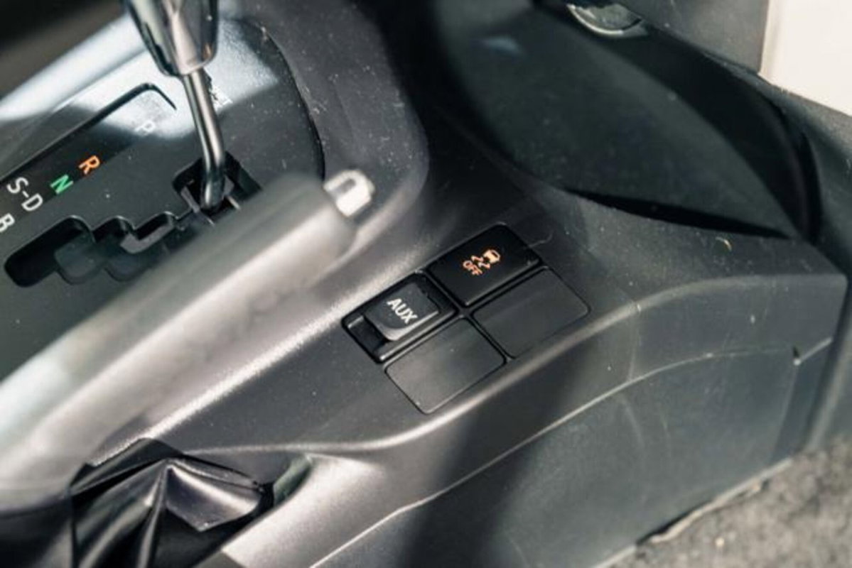 Toyota iQ 1.3 CVT Style (16)