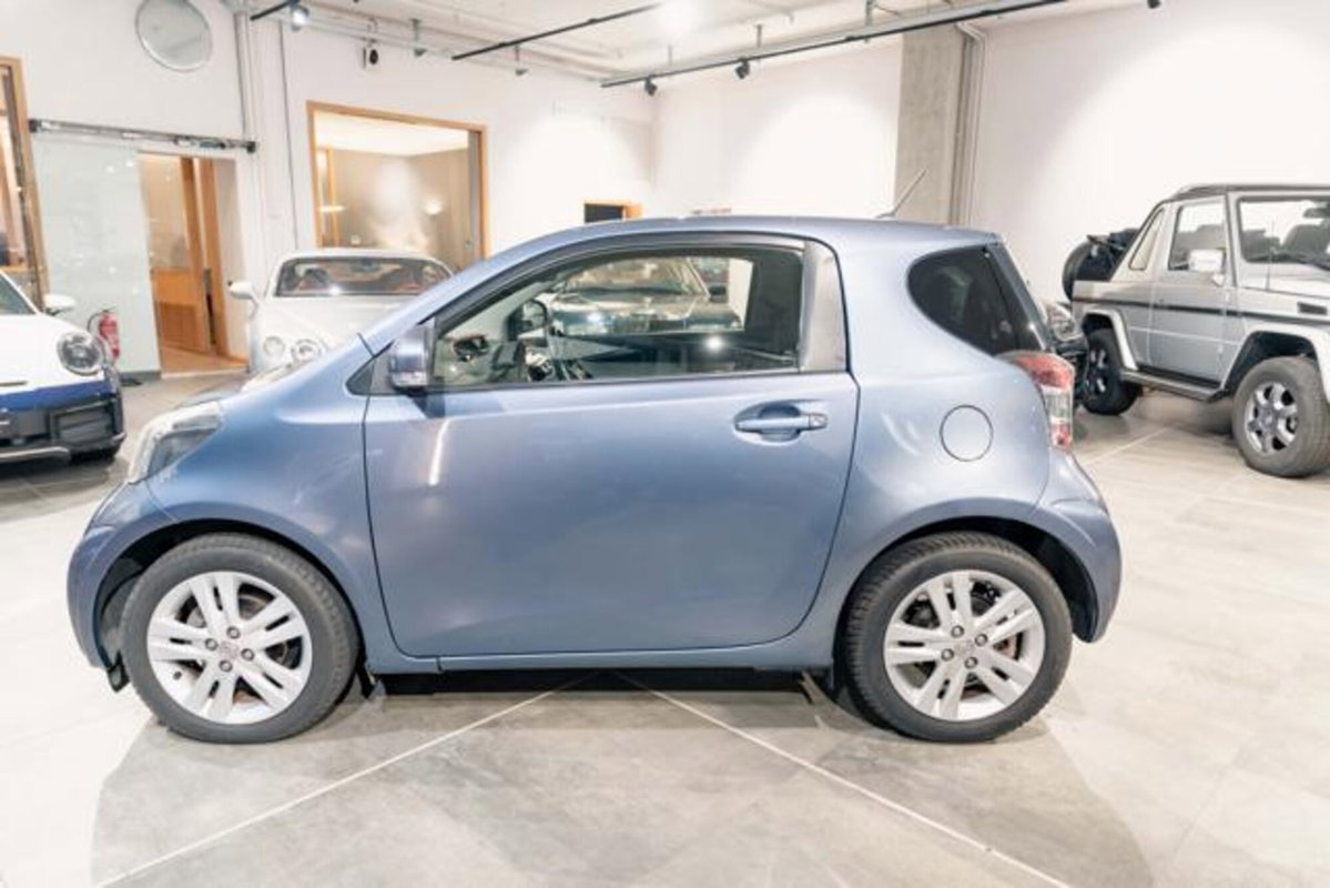 Toyota iQ 1.3 CVT Style (3)