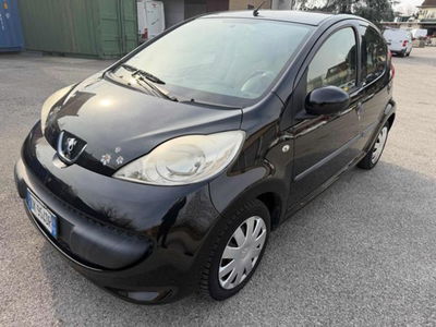 Peugeot 107 68CV 5p. Plaisir usata