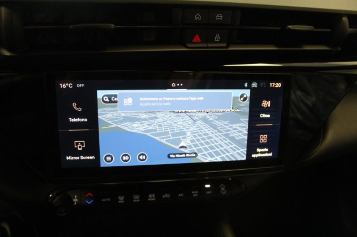 Alfa Romeo Junior 1.2 ibrida 145cv edct6 (18)