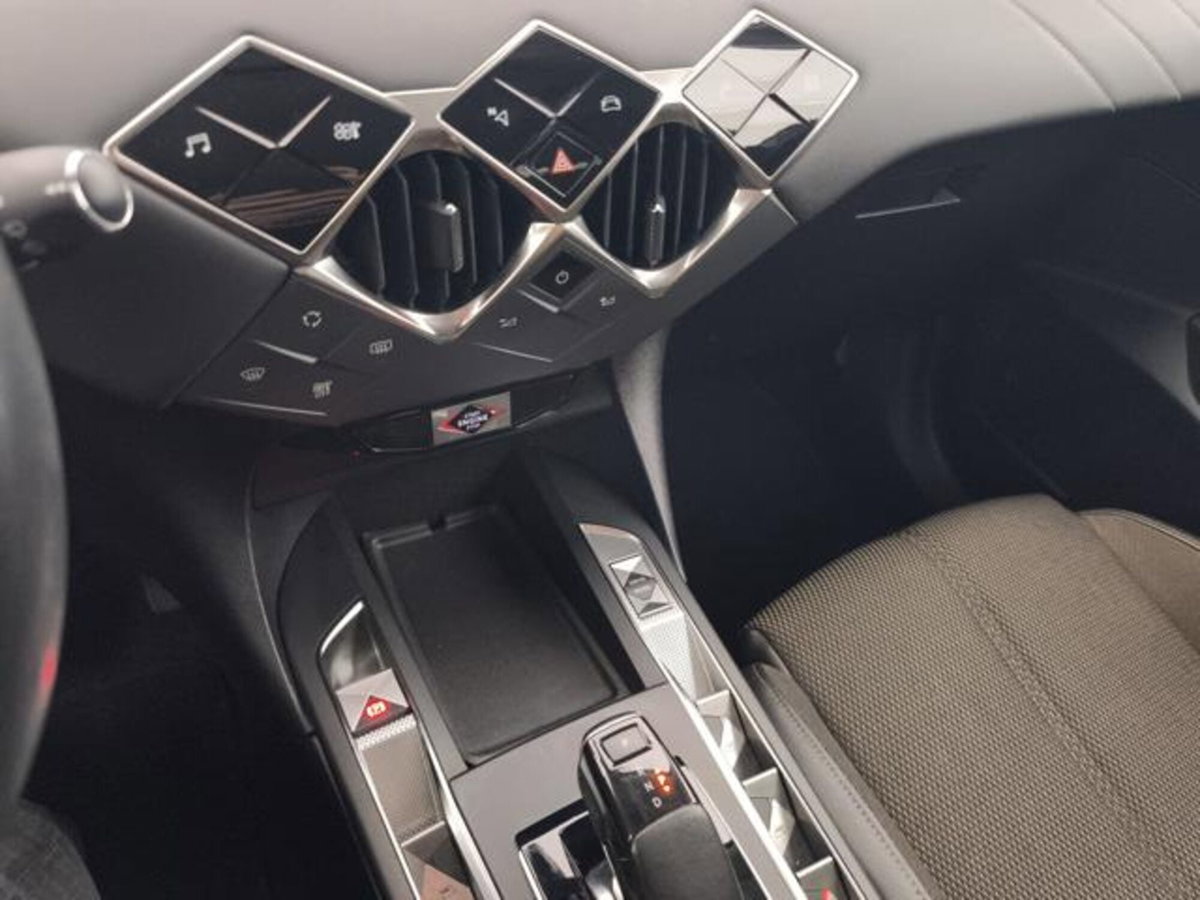 Ds DS 3 DS 3 Crossback BlueHDi 130 aut. So Chic (17)