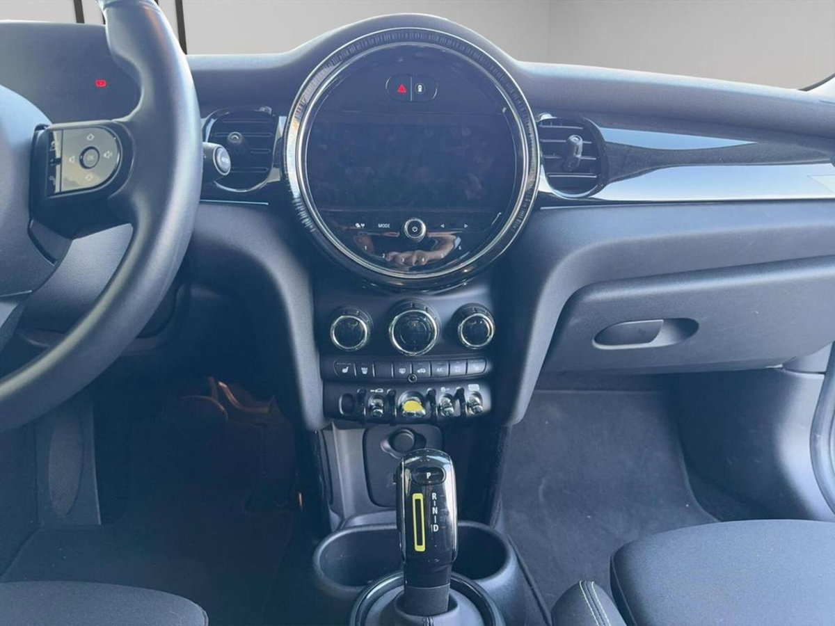 MINI Mini Cooper SE Electric (11)