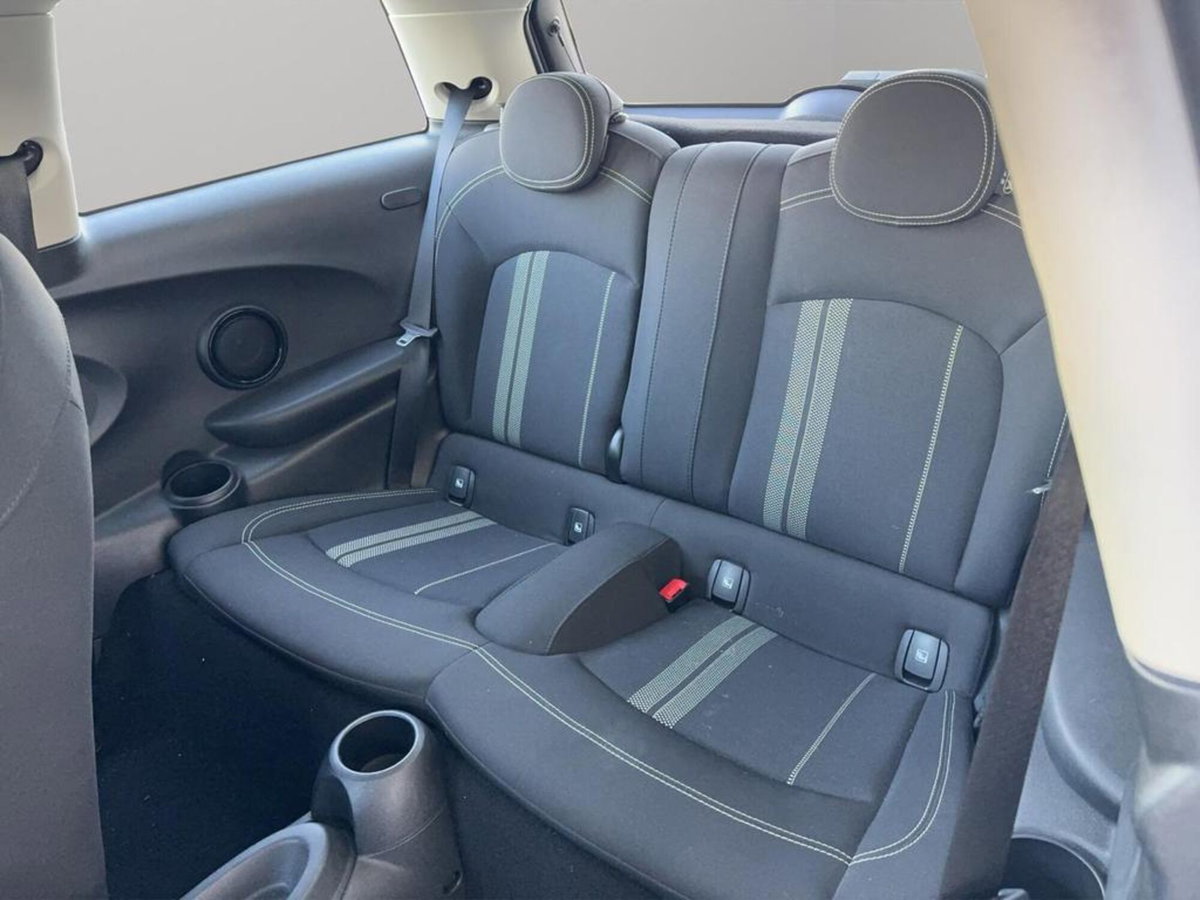 MINI Mini Cooper SE Electric (12)