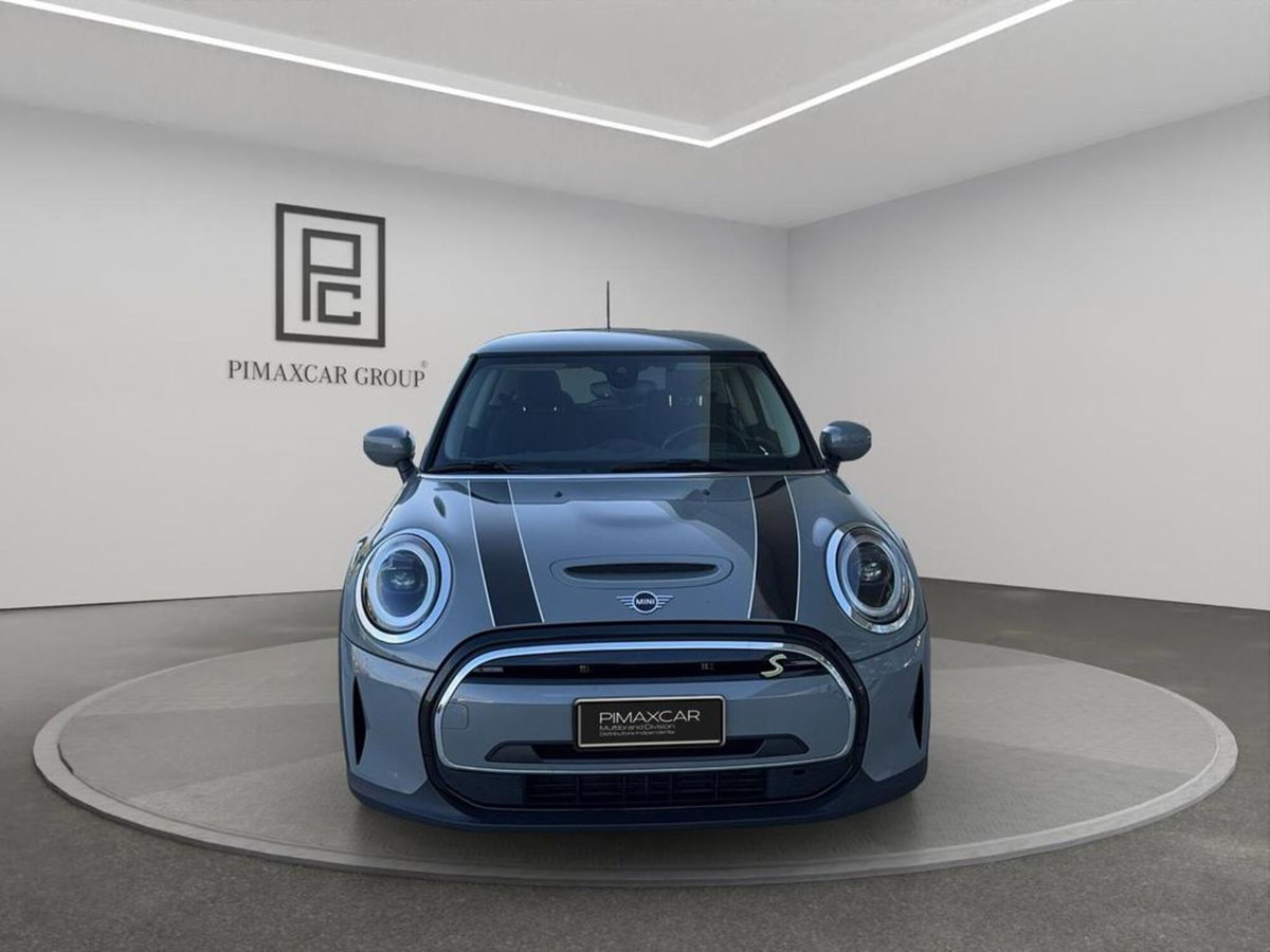 MINI Mini Cooper SE Electric (2)