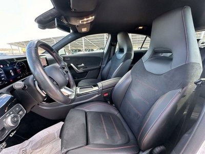 Mercedes-Benz Classe A 180 d Premium (9)