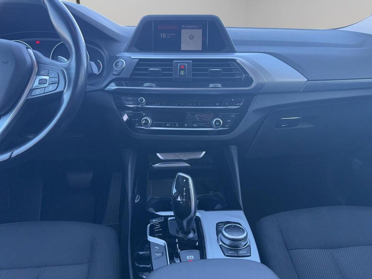 BMW X4 xDrive20d Business Advantage (11)