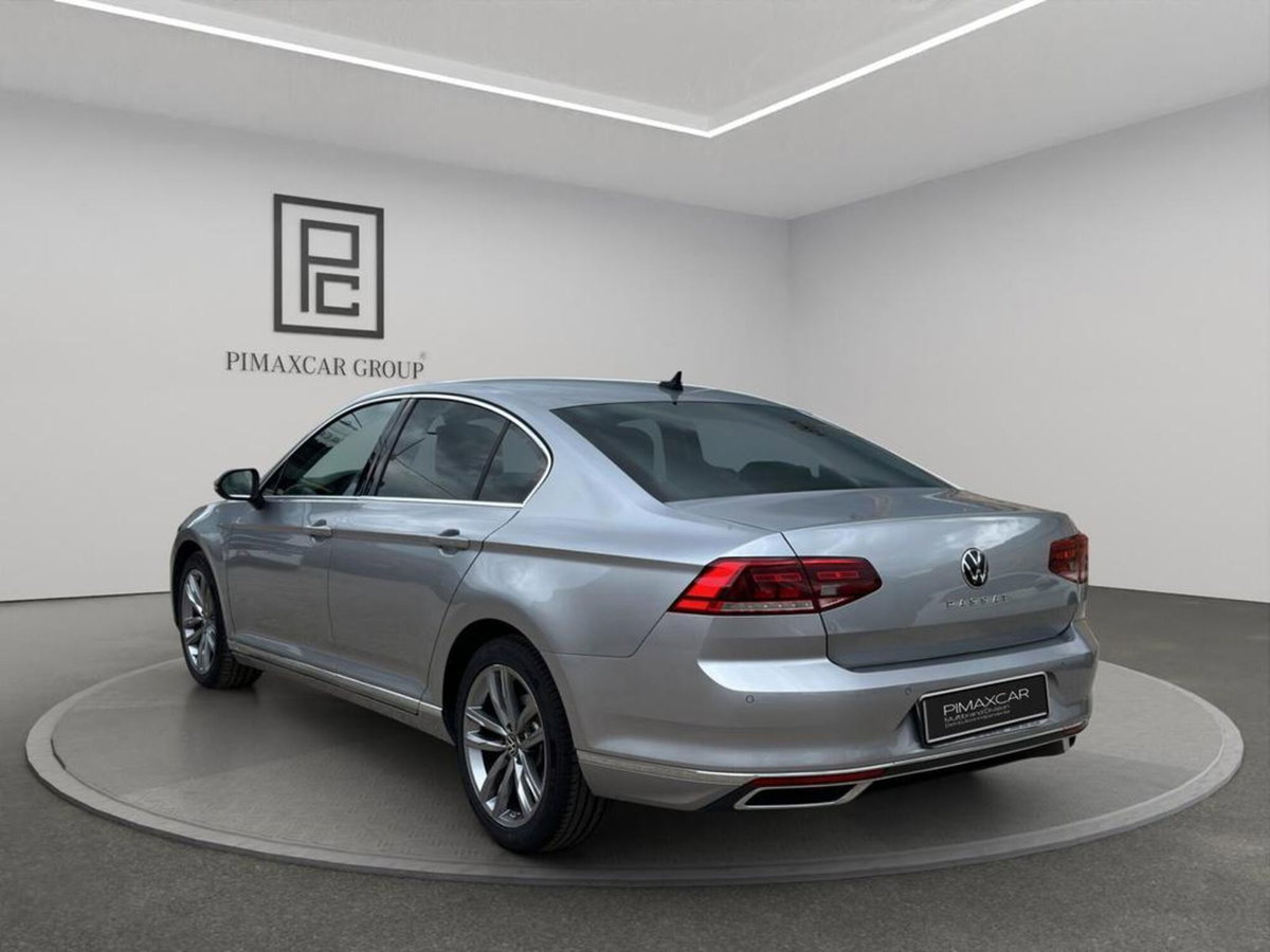 Volkswagen Passat 2.0 TDI SCR EVO DSG Executive (4)