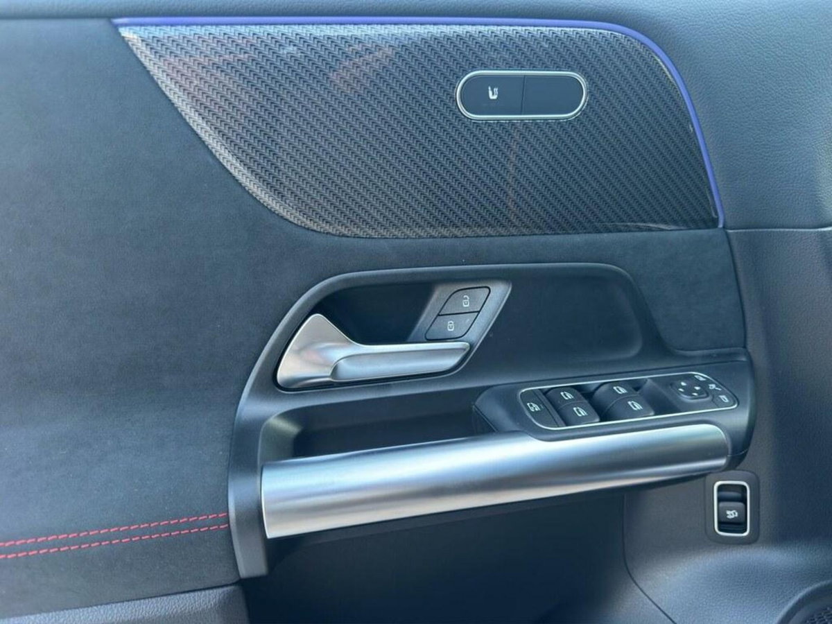 Mercedes-Benz Classe B 180 d AMG Line Advanced Plus auto (13)