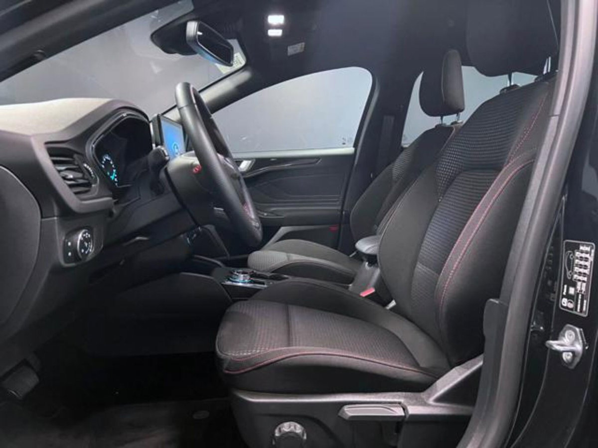 Ford Focus 1.5 EcoBlue 115 CV automatico 5p. ST-Line Style (6)