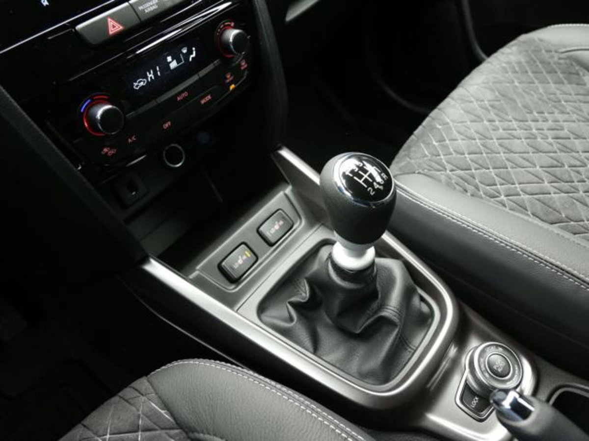 Suzuki Vitara 1.4h Top 4wd allgrip 110cv (13)