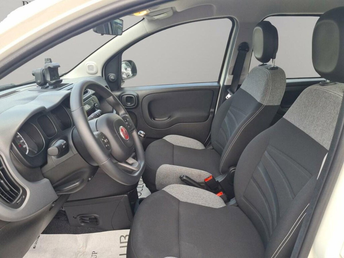 Fiat Panda 1.0 FireFly S&S Hybrid City Cross (10)