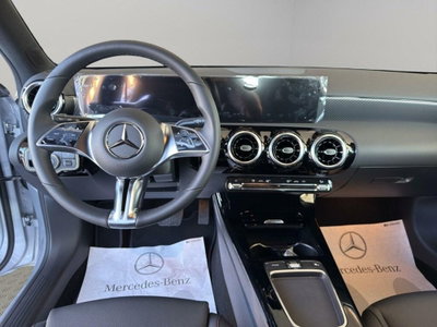 Mercedes-Benz Classe A 180 d Premium (12)