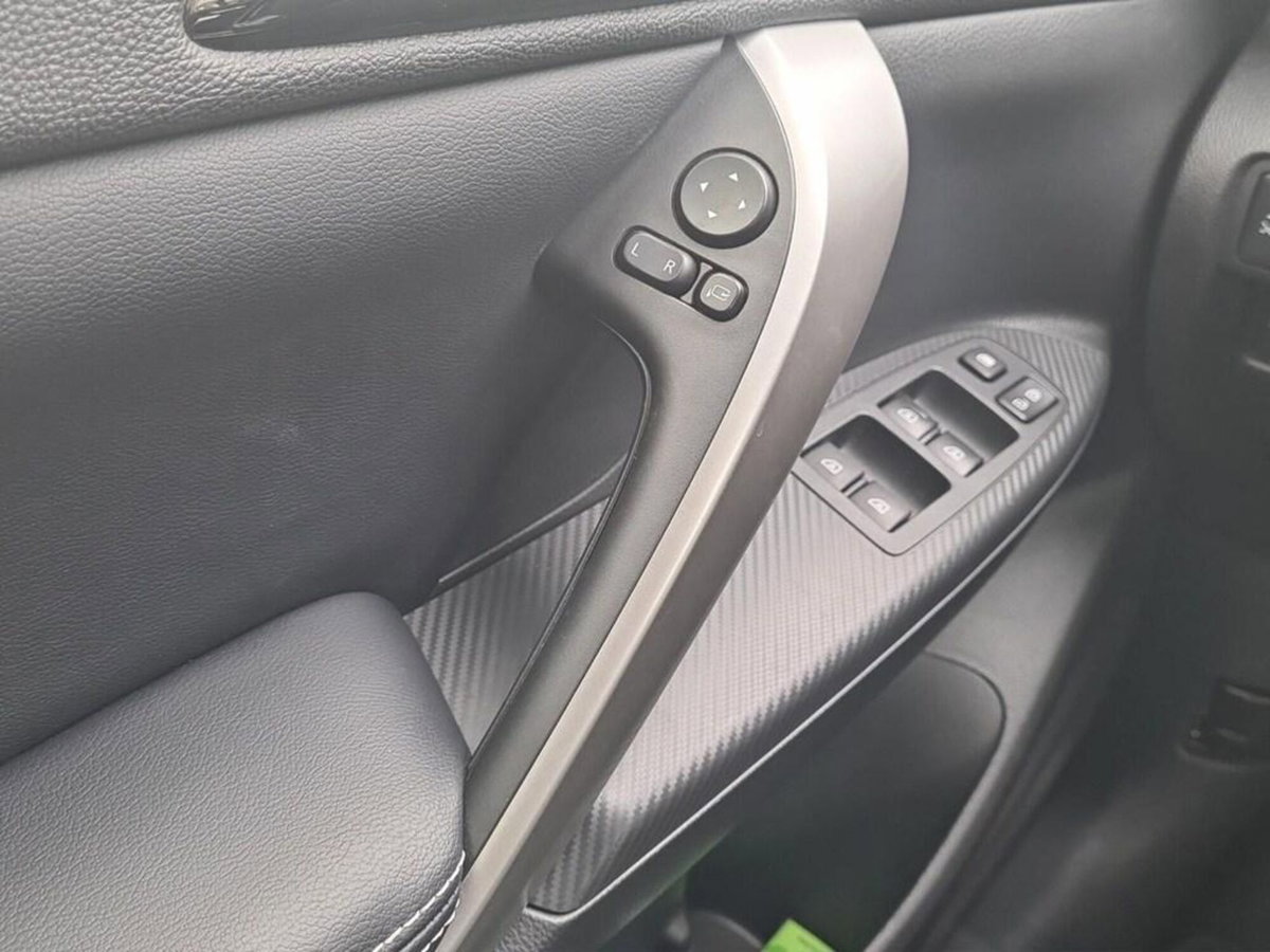 Mitsubishi Eclipse Cross 2.4 phev Instyle sda pack 0 s-awc (15)