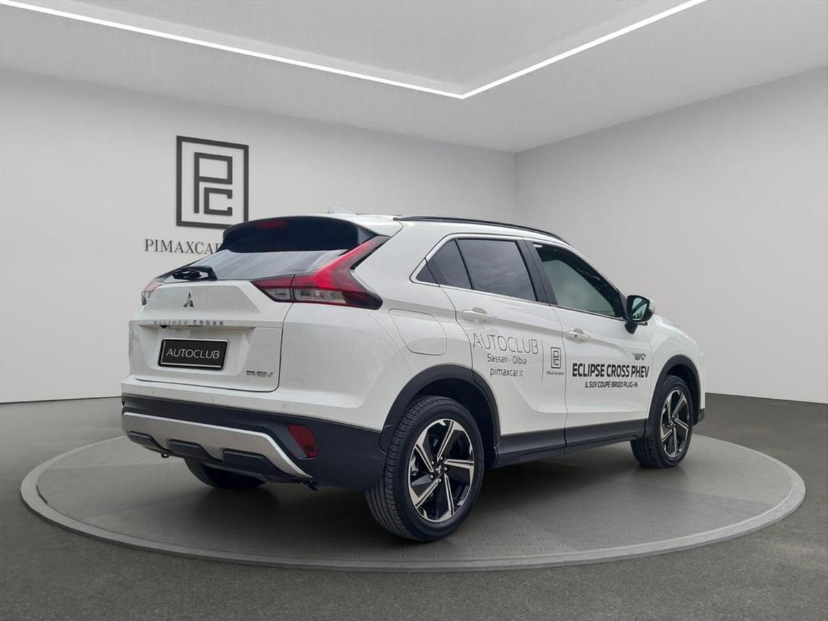 Mitsubishi Eclipse Cross 2.4 phev Instyle sda pack 0 s-awc (4)