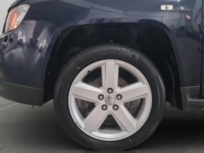 Jeep Compass 2.2 CRD Limited (9)