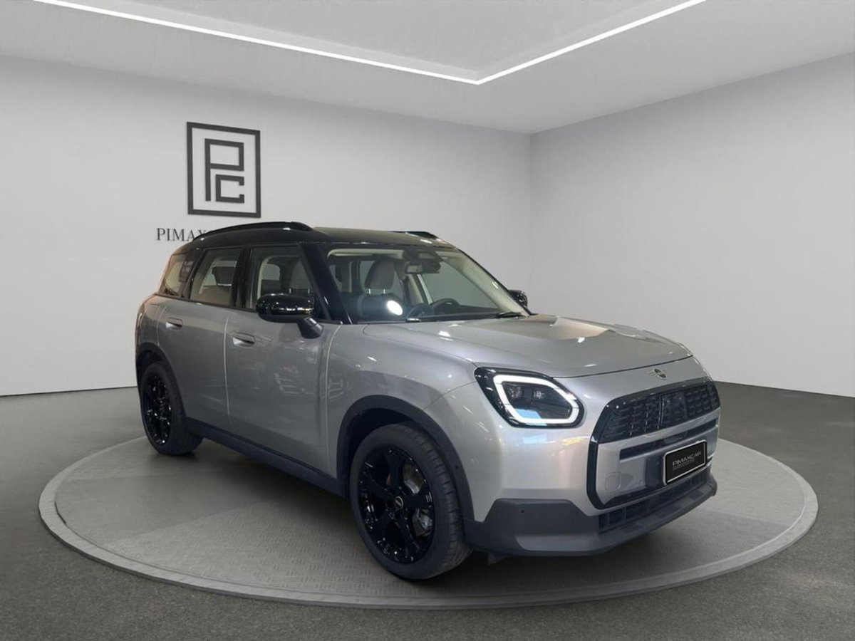 MINI Mini Countryman 1.5 48V C Classic auto (4)