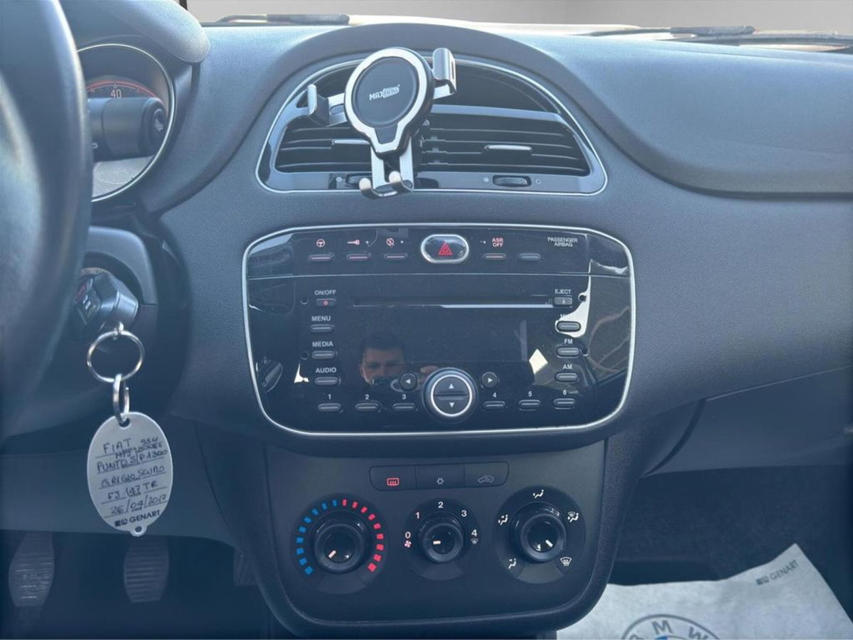 Fiat Punto 1.3 MJT II S&S 95 CV 5 porte Lounge (12)