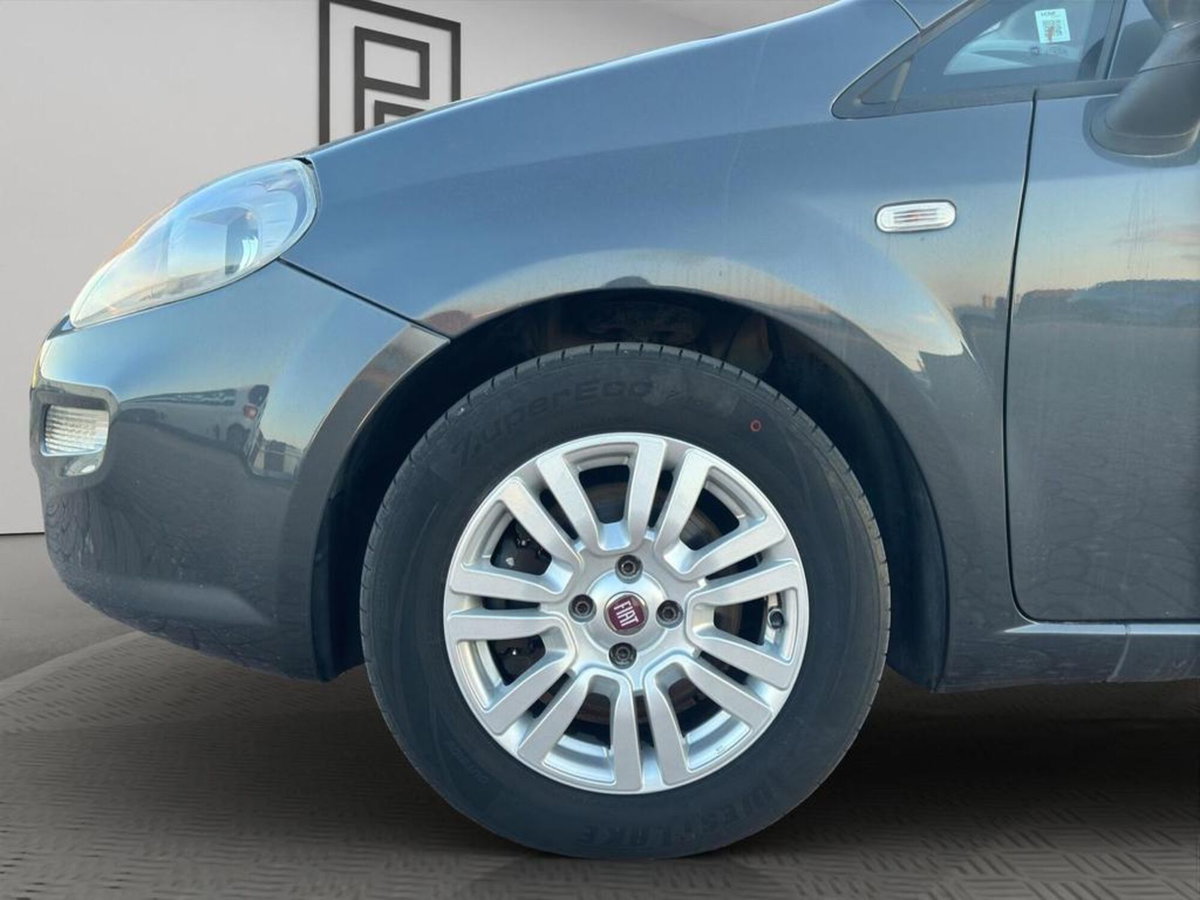 Fiat Punto 1.3 MJT II S&S 95 CV 5 porte Lounge (9)