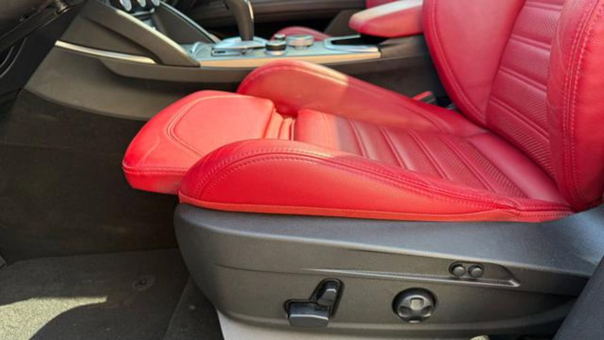 Alfa Romeo Stelvio Stelvio 2.2 Turbodiesel 210 CV AT8 Q4 Veloce Tì (14)