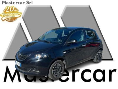 Lancia Ypsilon 1.0 FireFly 5 porte S&S Hybrid Ecochic Gold usata