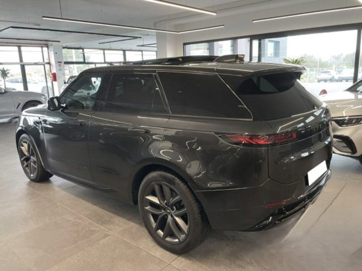 Land Rover Range Rover Sport 3.0D l6 249 CV HSE Dynamic Stealth (8)