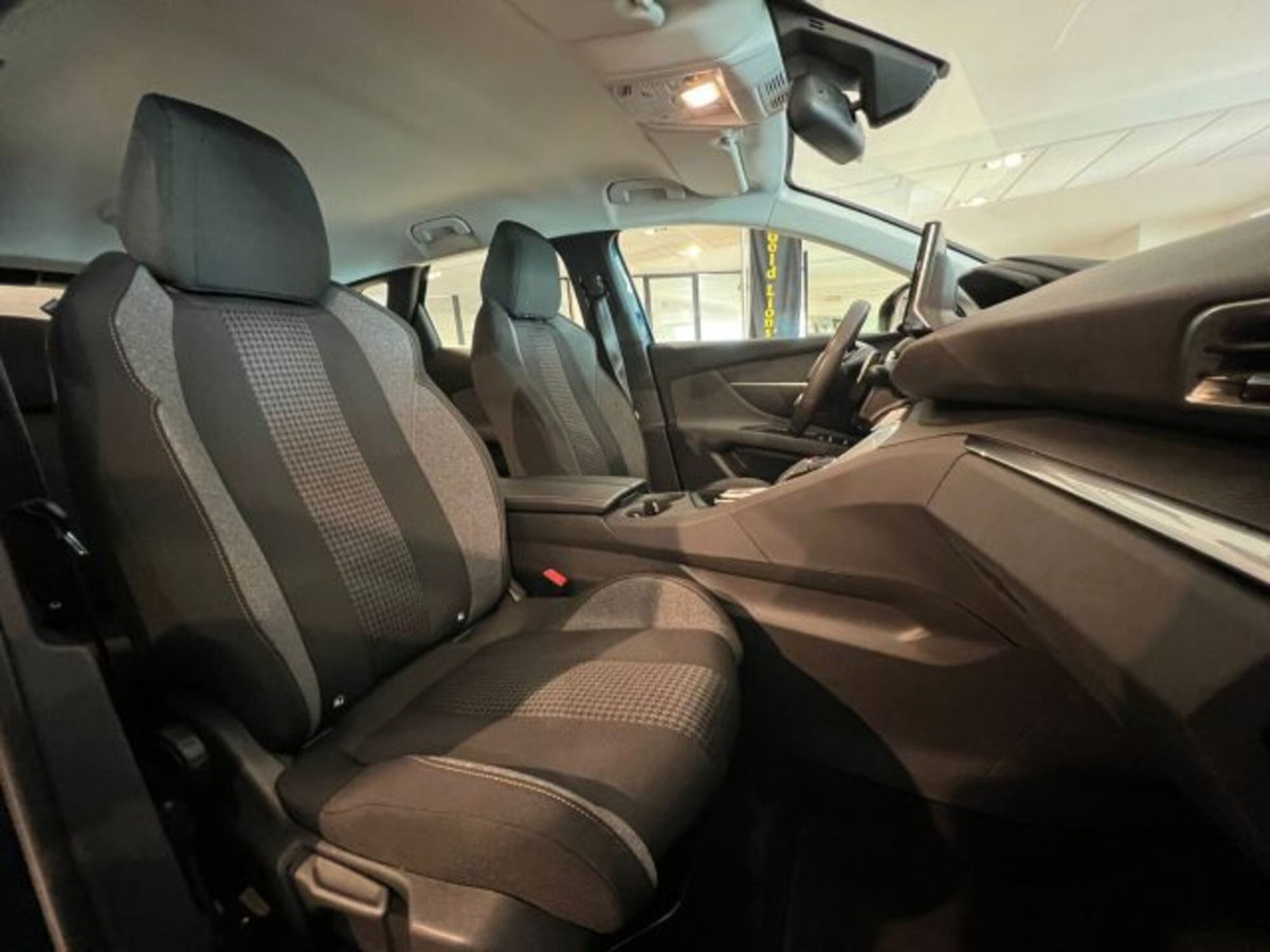 Peugeot 3008 BlueHDi 130 S&S Active (15)