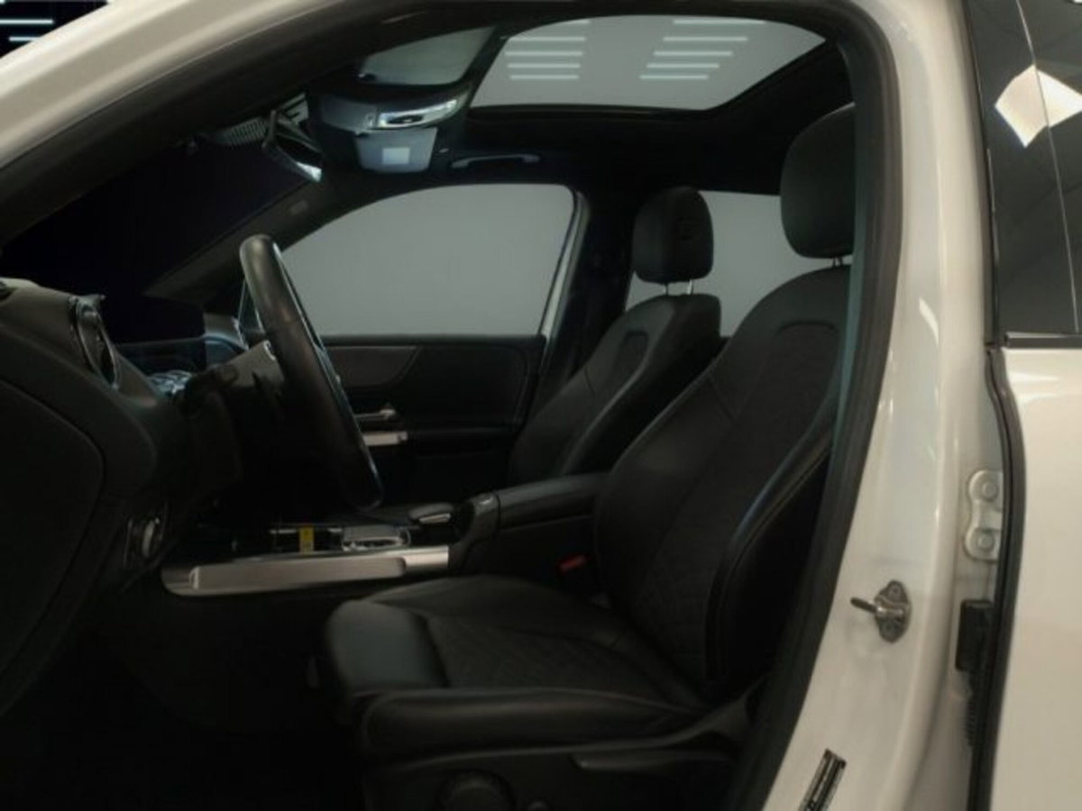 Mercedes-Benz GLB 200 d Automatic 4Matic Sport Plus (16)
