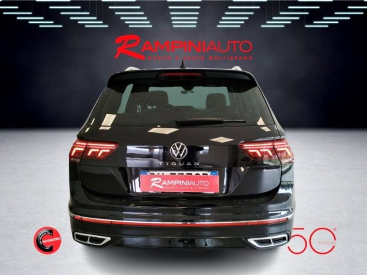 Volkswagen Tiguan 2.0 TDI 150 CV SCR DSG 4MOTION R-Line (10)