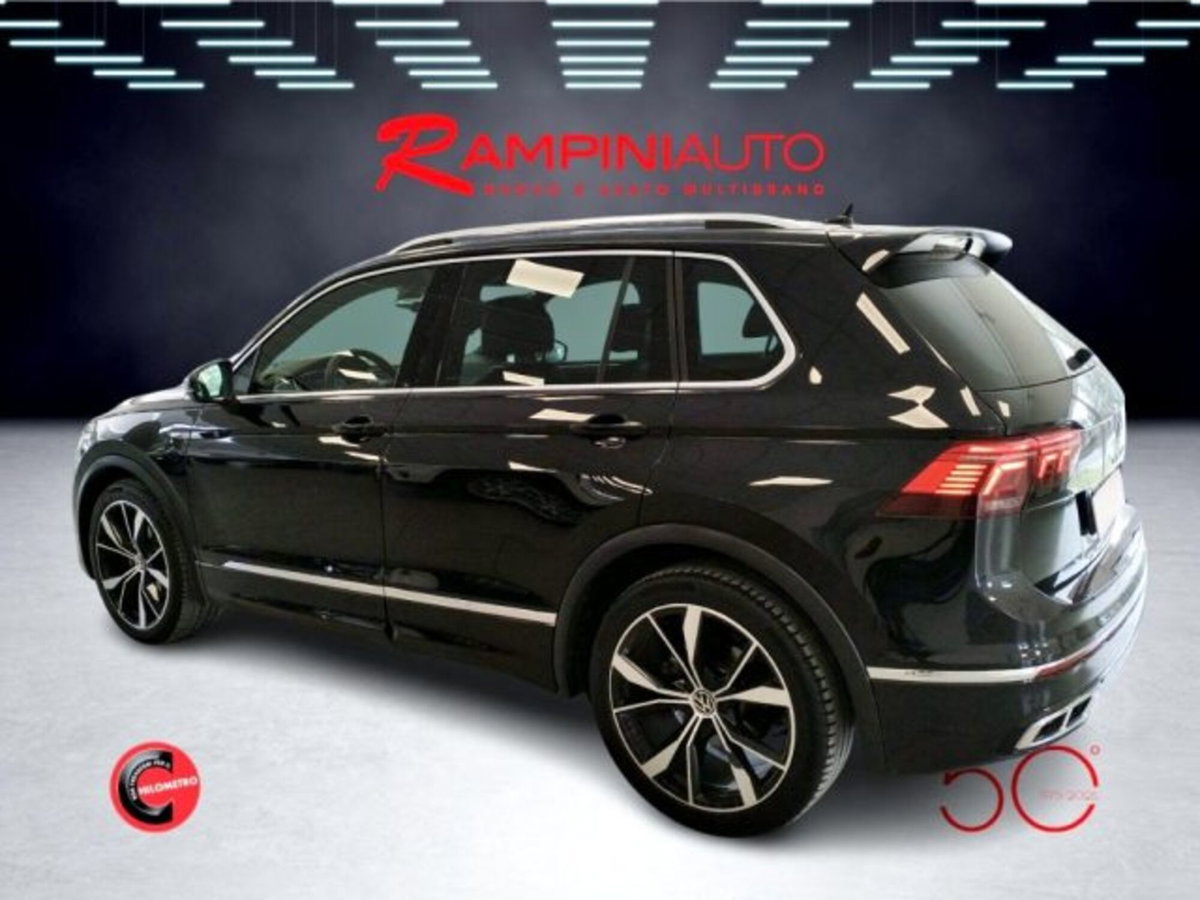 Volkswagen Tiguan 2.0 TDI 150 CV SCR DSG 4MOTION R-Line (12)