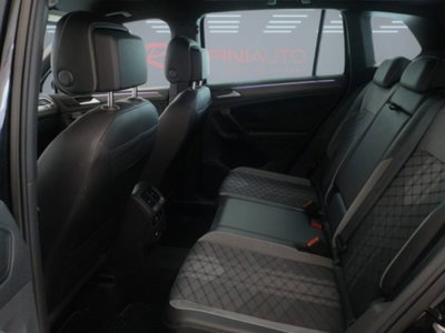 Volkswagen Tiguan 2.0 TDI 150 CV SCR DSG 4MOTION R-Line (17)