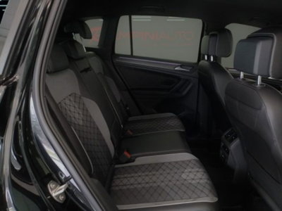 Volkswagen Tiguan 2.0 TDI 150 CV SCR DSG 4MOTION R-Line (18)