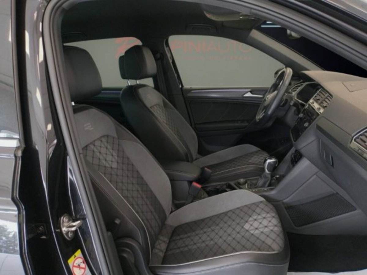 Volkswagen Tiguan 2.0 TDI 150 CV SCR DSG 4MOTION R-Line (19)