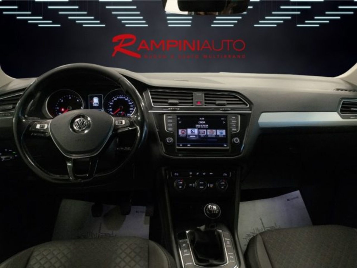 Volkswagen Tiguan 1.6 TDI SCR Business BlueMotion Technology (14)