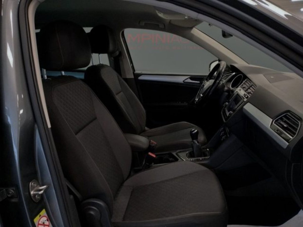 Volkswagen Tiguan 1.6 TDI SCR Business BlueMotion Technology (19)