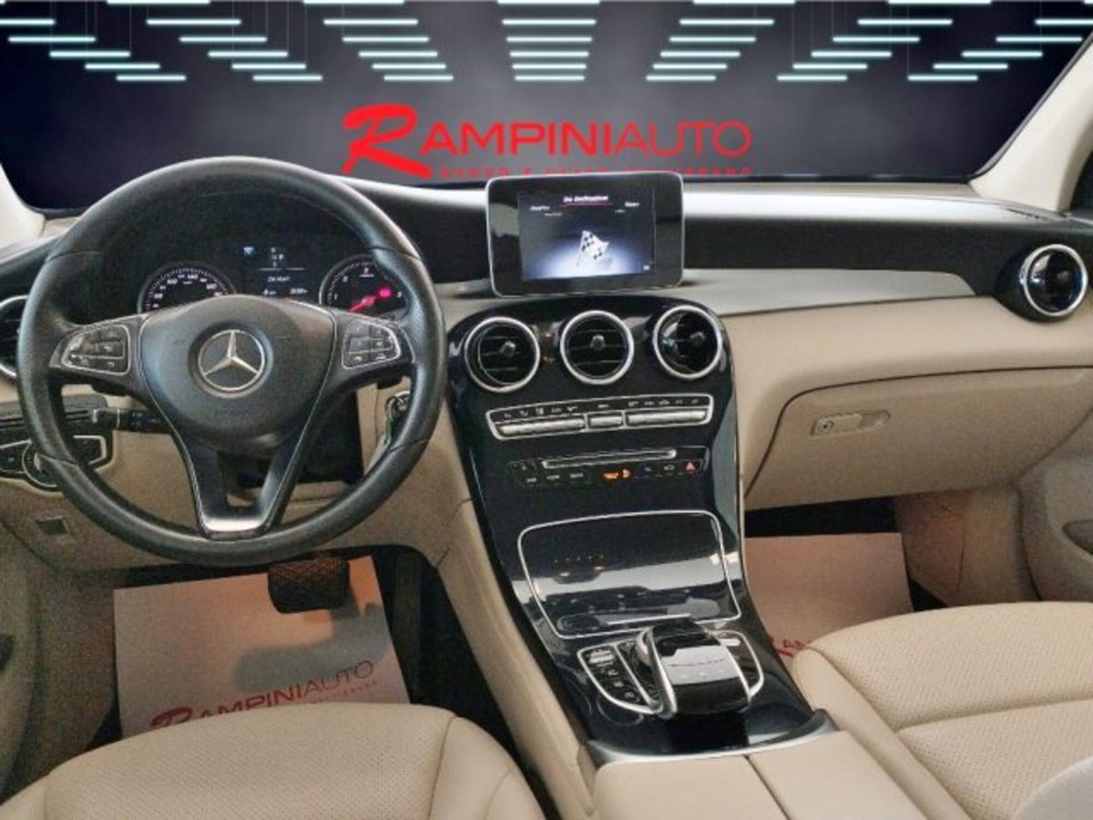 Mercedes-Benz GLC SUV 220 d 4Matic Sport (3)