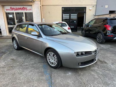 Alfa Romeo 159 SportWagon 1.9 JTDm 150CV Sportwagon Distinctive Q-Tronic usata