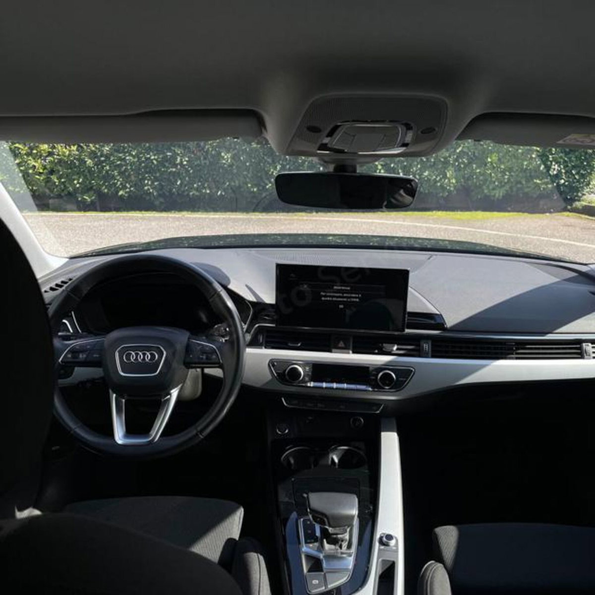 Audi A4 Avant 30 TDI/136 CV S tronic S line edition (11)