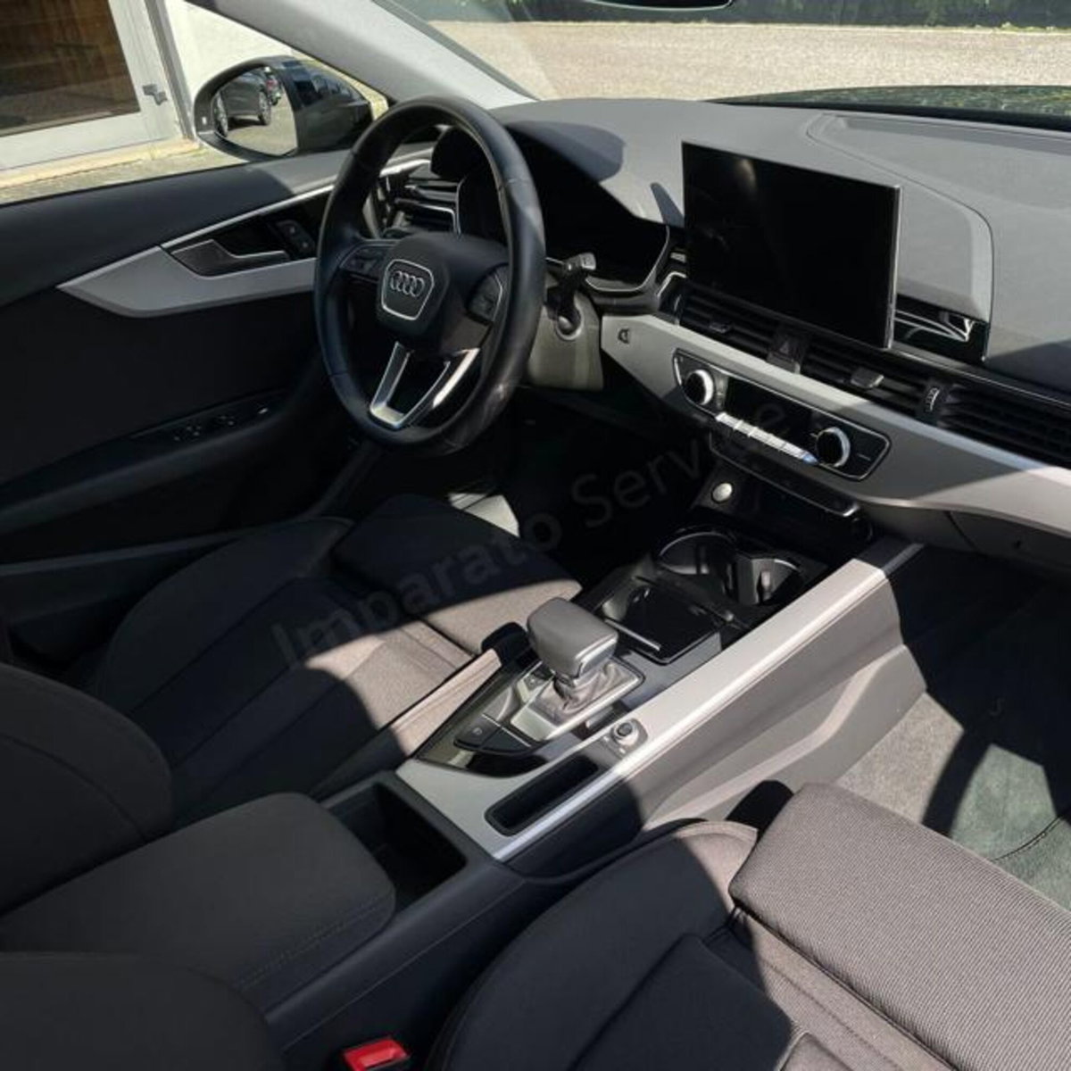 Audi A4 Avant 30 TDI/136 CV S tronic S line edition (19)