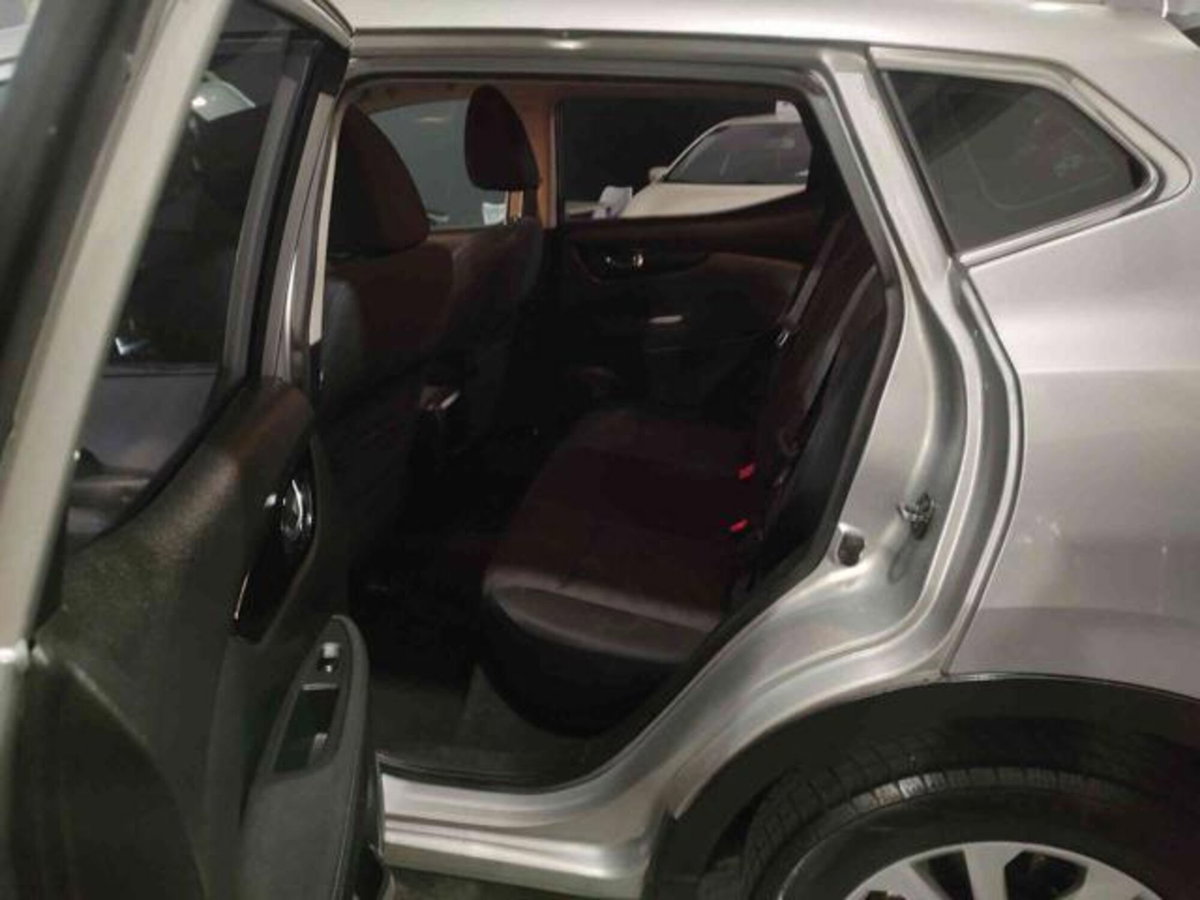 Nissan Qashqai 1.2 DIG-T 360 (8)