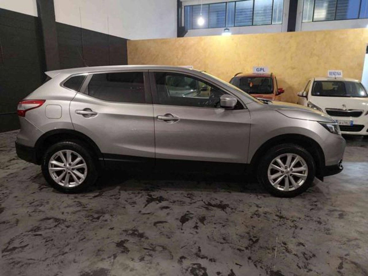 Nissan Qashqai 1.2 DIG-T 360 (4)