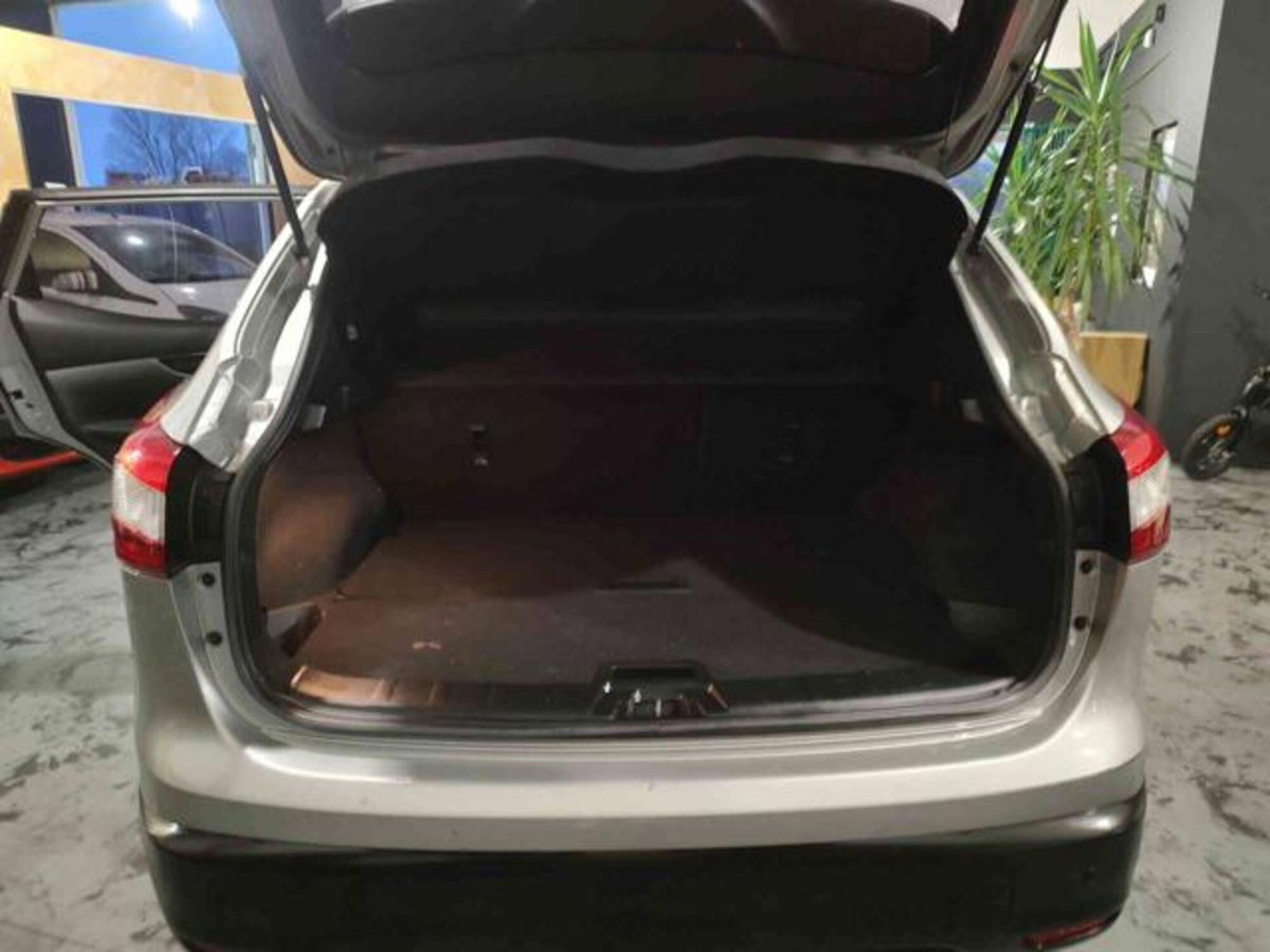 Nissan Qashqai 1.2 DIG-T 360 (7)