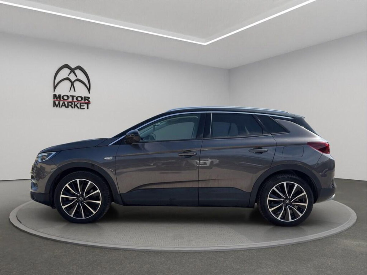 Opel Grandland X 1.6 Hybrid4 Plug-in aut. AWD (5)