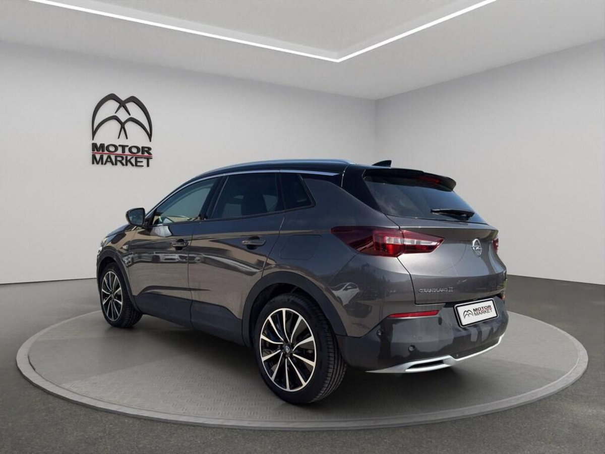 Opel Grandland X 1.6 Hybrid4 Plug-in aut. AWD (8)