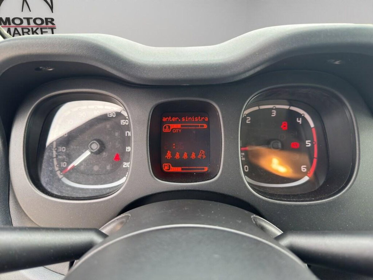 Fiat Panda 1.3 MJT 95 CV S&S 4x4 (11)